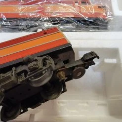 Lionel 6-8552 O Guage ALCo A-B-A Triple Diesel Set Southern Pacific - NOS 10 Lionel 6-8552 O Guage ALCo A-B-A Triple Diesel Set Southern Pacific - NOS -Lionel shop 20220119 144607 scaled