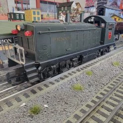 Lionel 6-8471 O Gauge Pennsylvania Diesel Switcher - USED