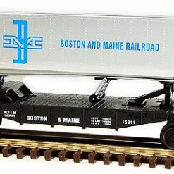 Lionel 6-16911 O Gauge Boston& Maine Flatcar With Trailer - NOS