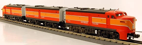 Lionel 6-8552 O Guage ALCo A-B-A Triple Diesel Set Southern Pacific - NOS 3 Lionel 6-8552 O Guage ALCo A-B-A Triple Diesel Set Southern Pacific - NOS